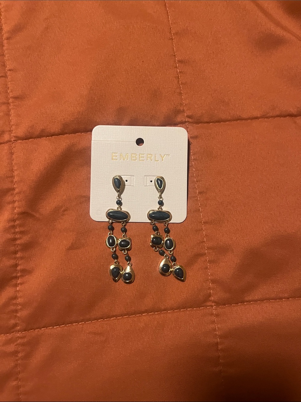 Green Dangle Earrings - Elegant Multi-Stone Design